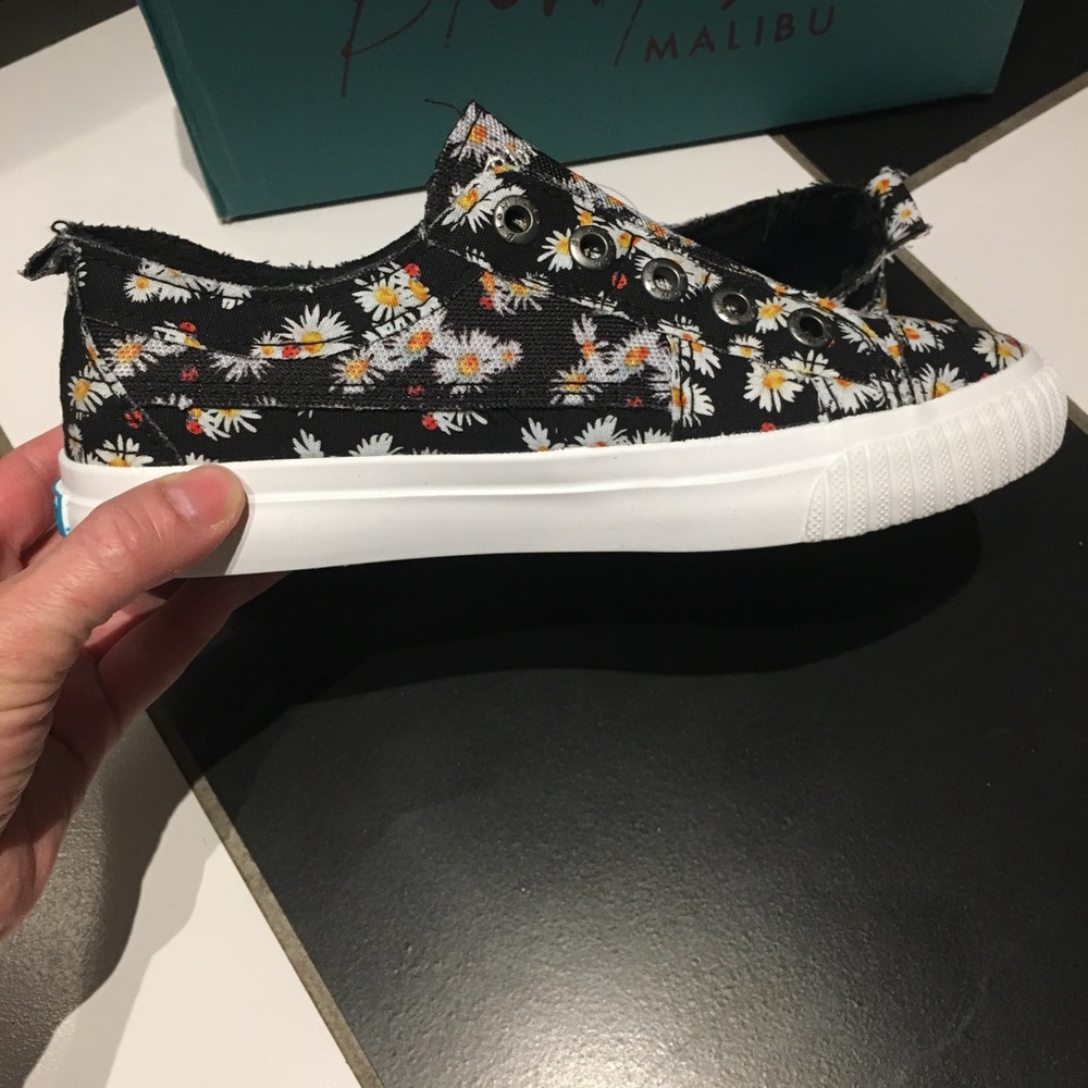 🌻Blowfish sunflower 🌻 Sneaker s - Picture 13 of 14